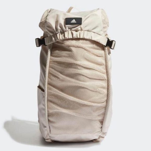 BRAND NEW women adidas beige yoga backpack - Picture 1 of 7